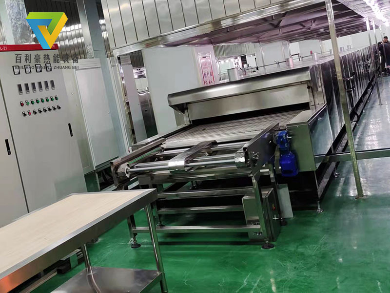 熱烈祝賀我公司新疆客戶定制的馕餅隧道爐已到達(dá)現(xiàn)場(chǎng)安裝！